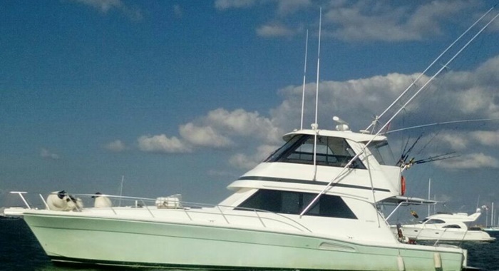 Riviera yacht